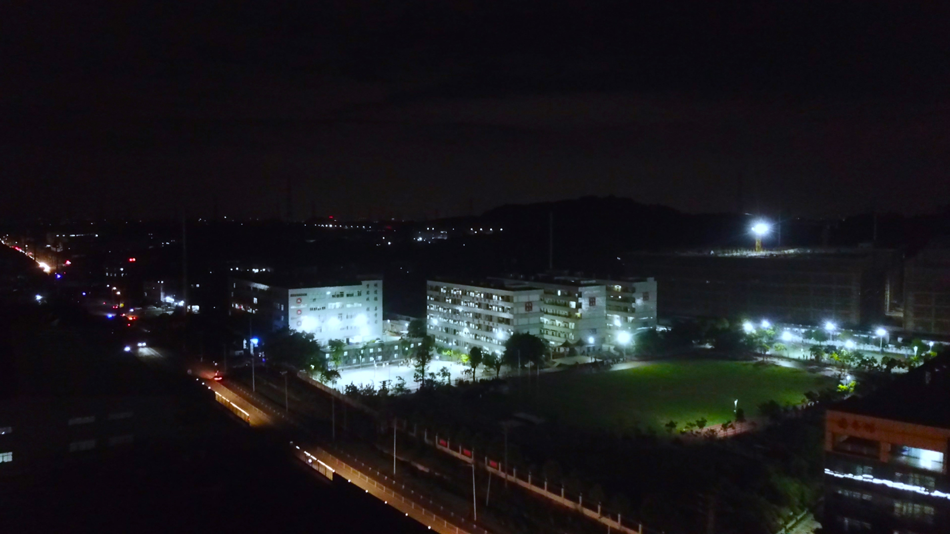 爱了！夜的金领